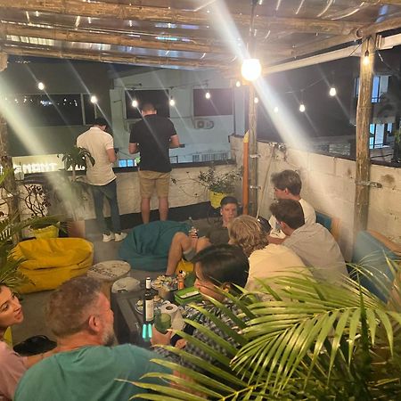 Casa Clandestina Guest House Medellin Luaran gambar