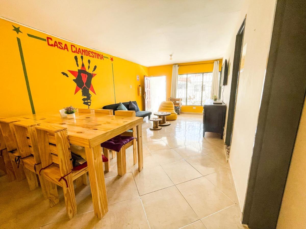 Casa Clandestina Guest House Medellin Luaran gambar