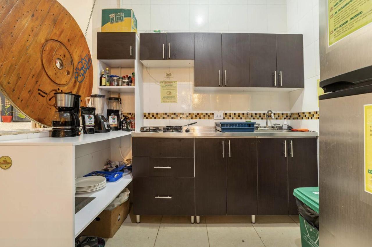 Casa Clandestina Guest House Medellin Luaran gambar